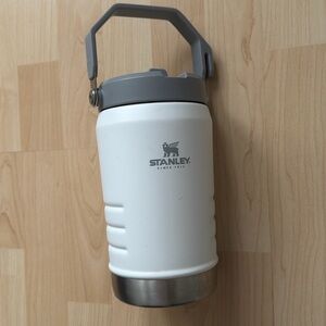 Stanley The IceFlow Flip Straw white Jug 40oz/ 1.18L